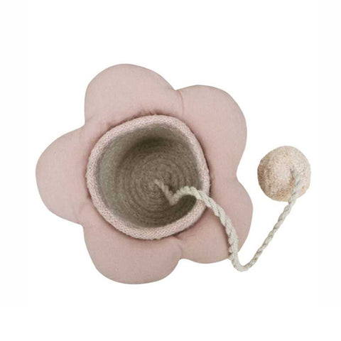 Canasta Cup and Ball Flower